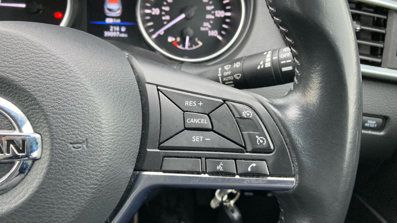 Nissan Qashqai 1.5 dCi 115 Acenta Premium 5dr Diesel Hatchback